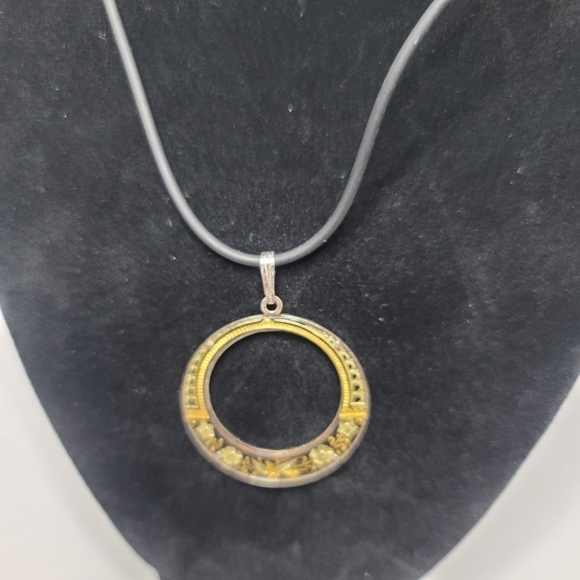 Fashion Jewelry  black cord‎ Necklace with circle Pendant flower design 1… - Picture 3 of 5